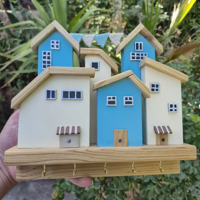 جاکلیدی دیواری چوبی مدل Sky Village